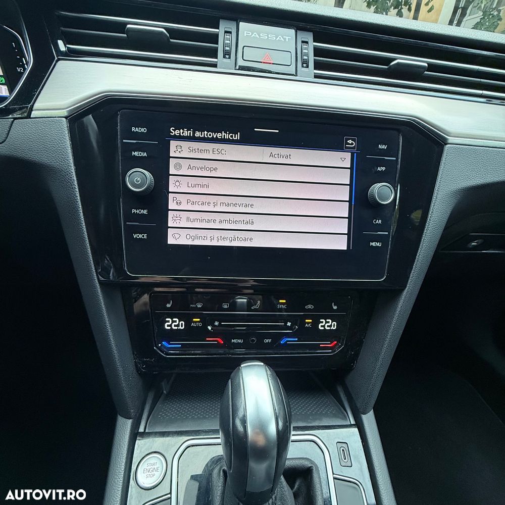 Volkswagen Passat 2.0 TDI DSG 4Mot Highline - 25