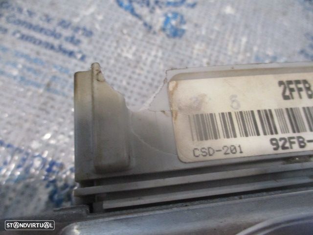 Centralina E9AF14A624AA  92FB12A650FB FORD FIESTA 1993 1.1 50CV 5P VERMELHO DANIFICADO - 5