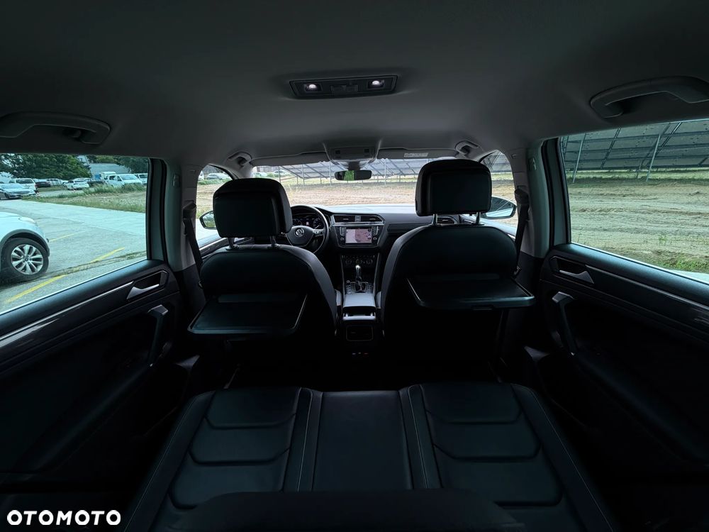 Volkswagen Tiguan 2.0 TDI SCR 4MotION DSG R-Line - 22