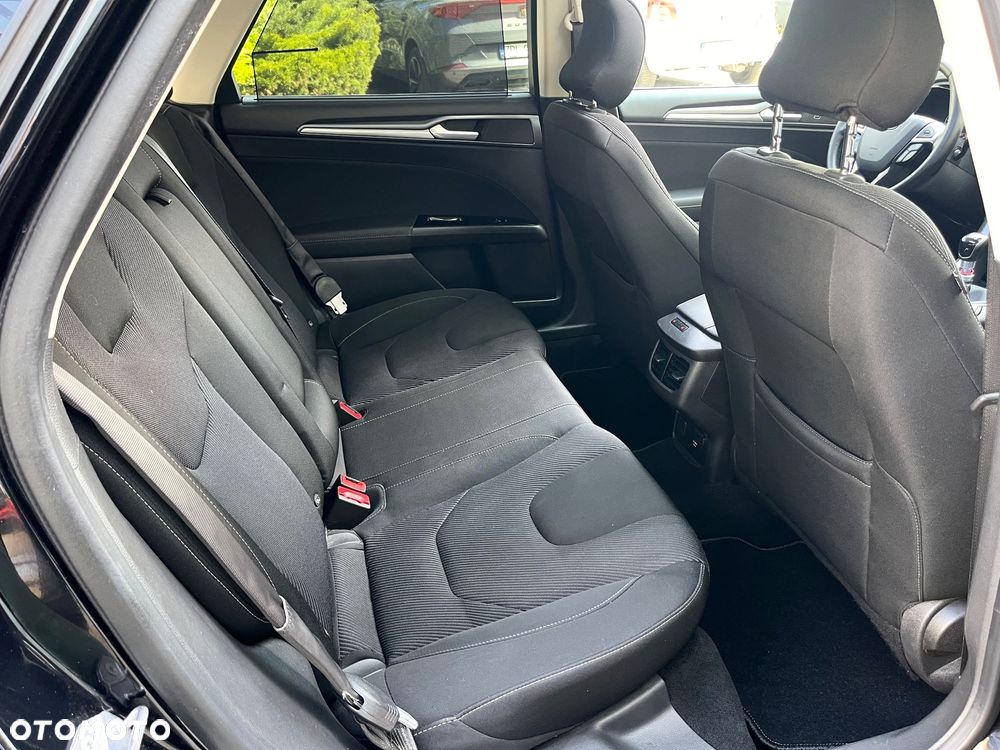 Ford Mondeo - 26