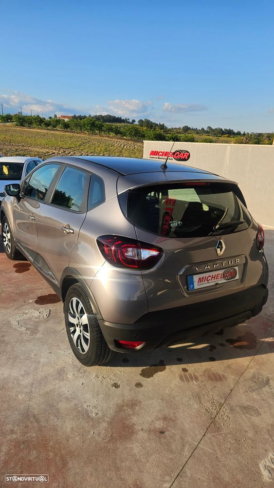 Renault Captur 1.5 dCi Initiale Paris EDC - 6
