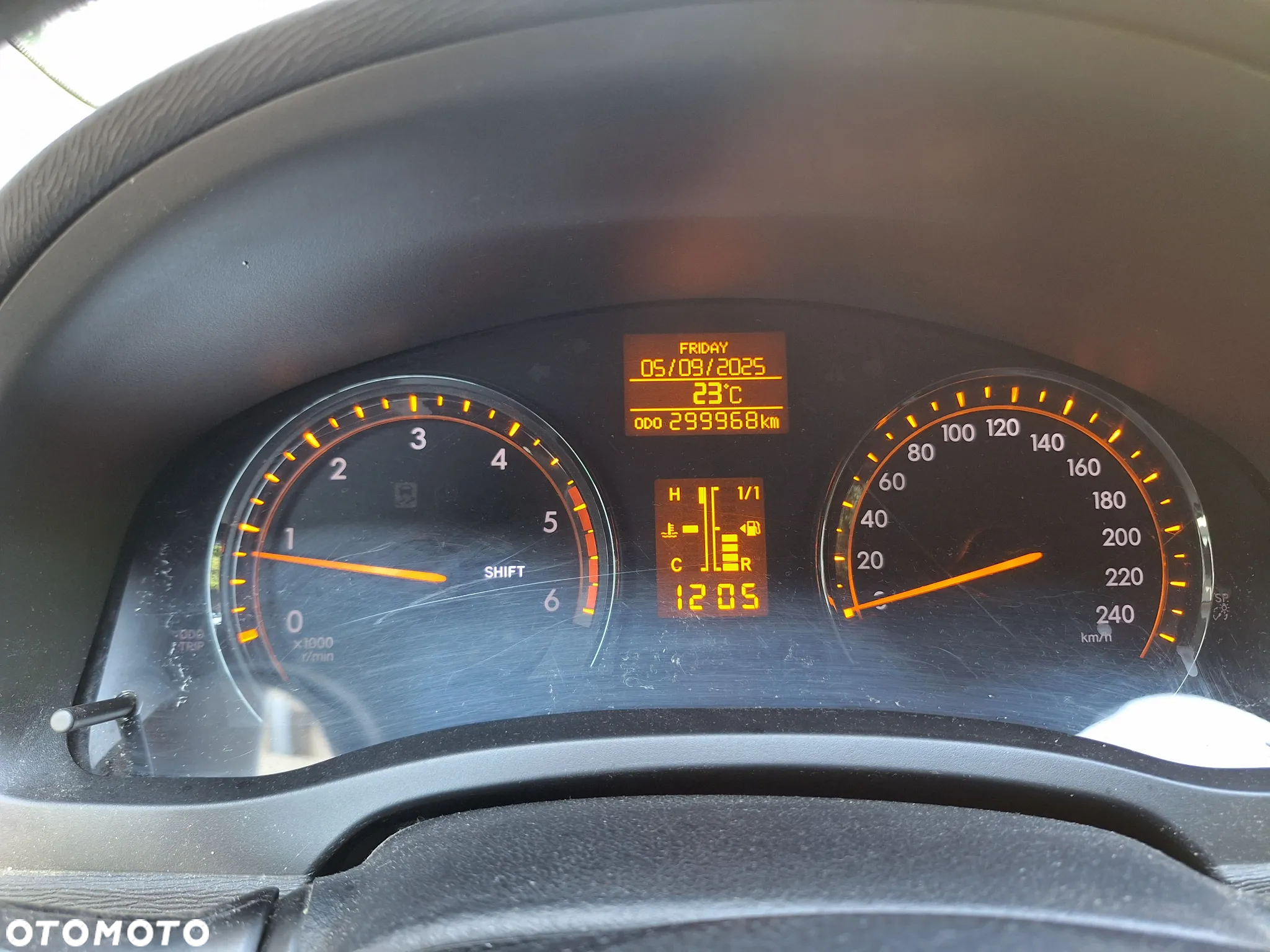 Toyota Avensis 2.0 D-4D - 8