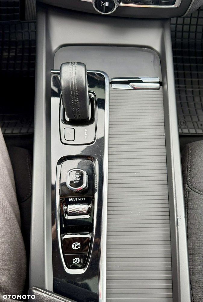 Volvo XC 60 T6 AWD Recharge Geartronic Inscription - 20