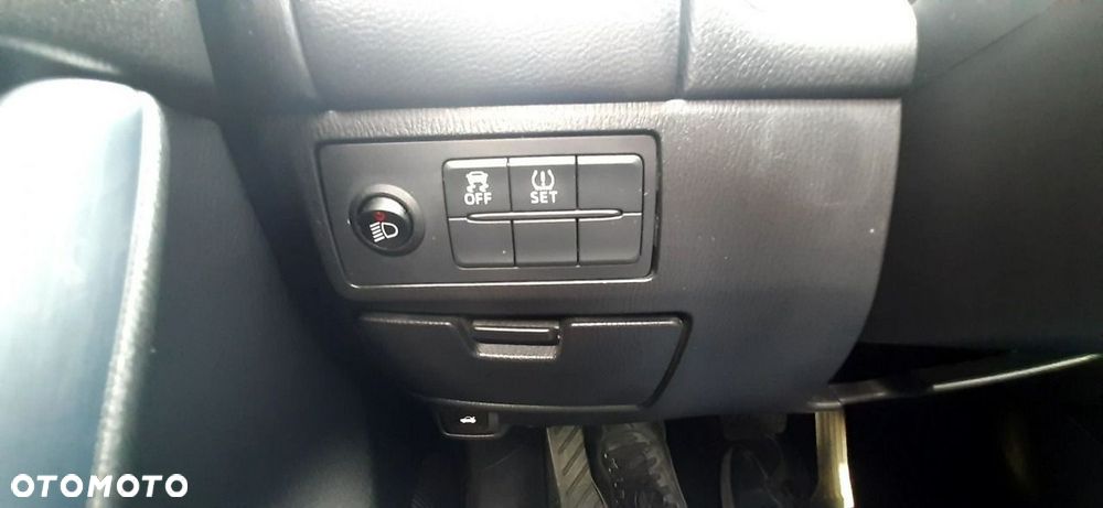 Mazda 6 - 12