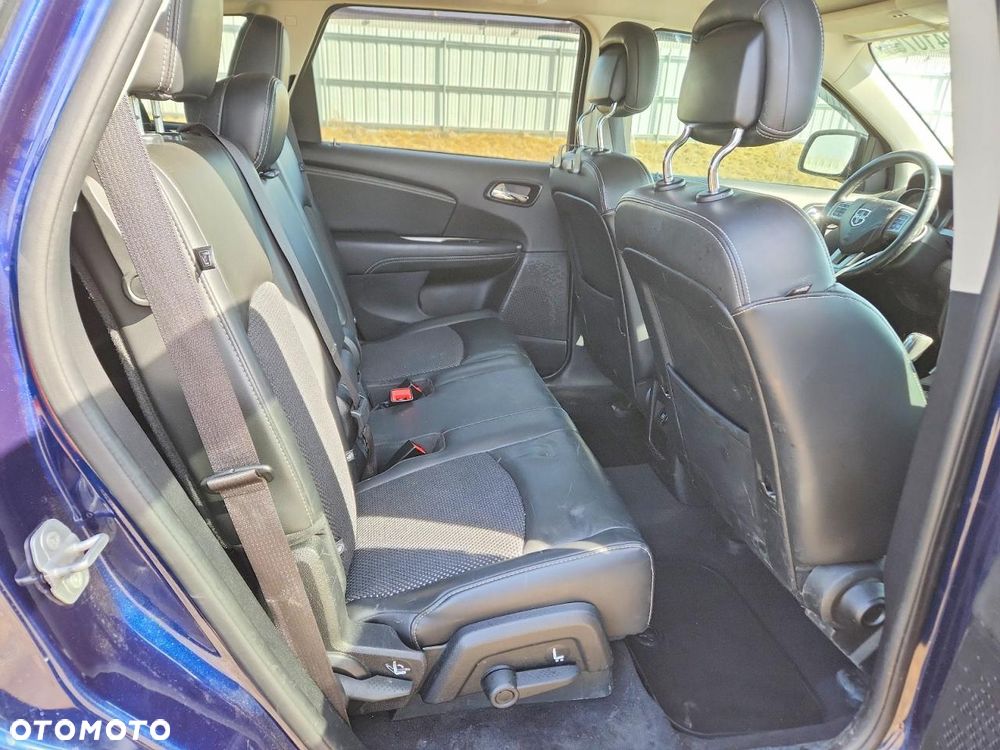 Dodge Journey - 10