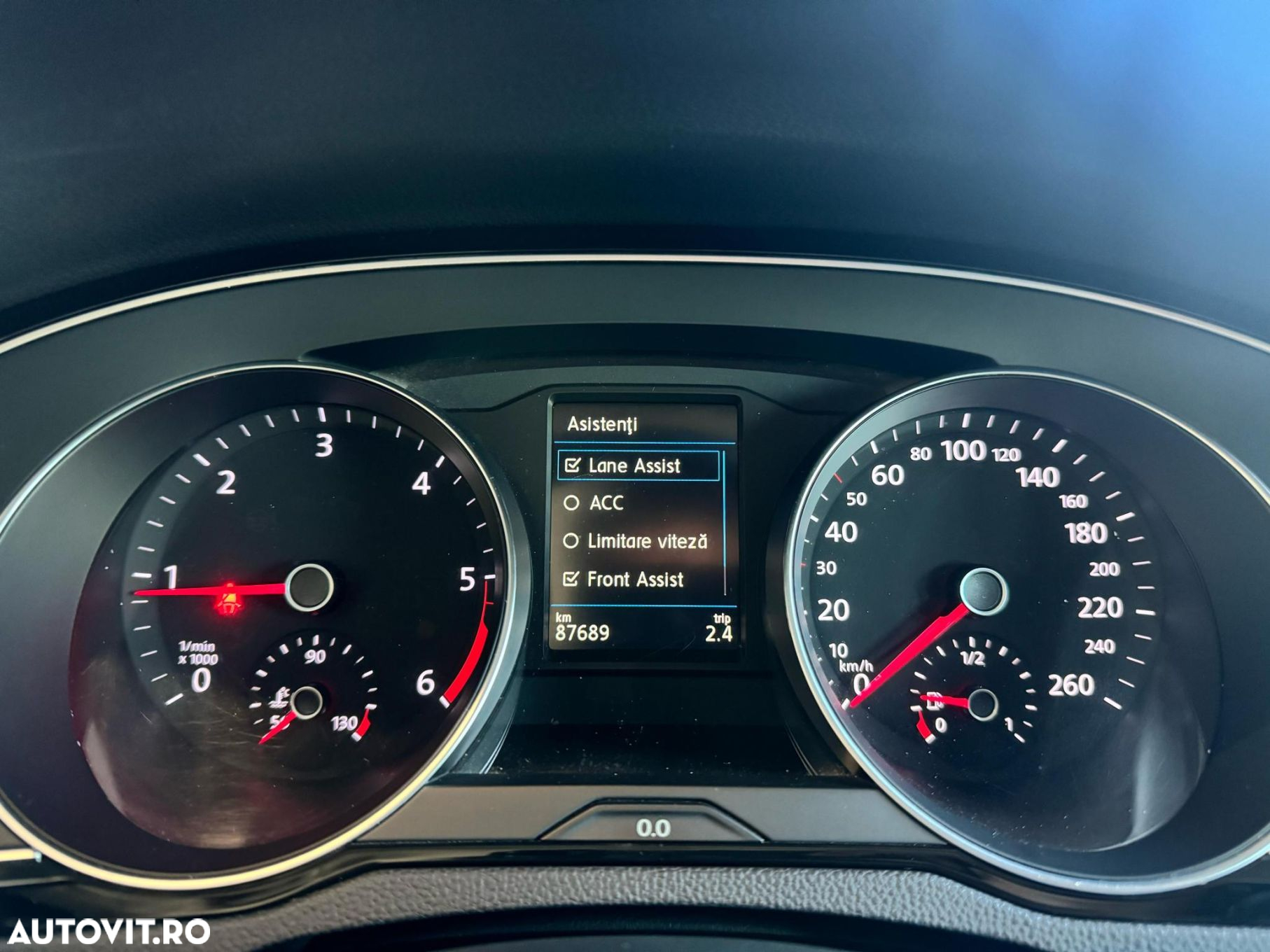 Volkswagen Passat 2.0 TDI DSG Highline - 11