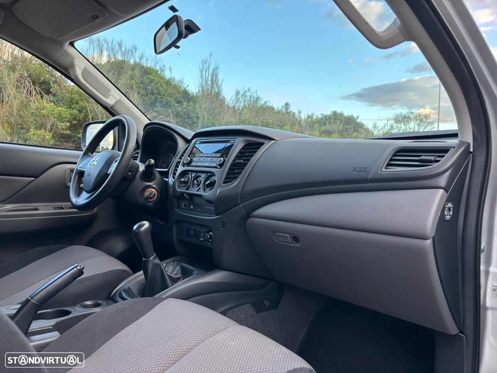 Mitsubishi L200 2.4 DI-D CD Invite 2WD - 20