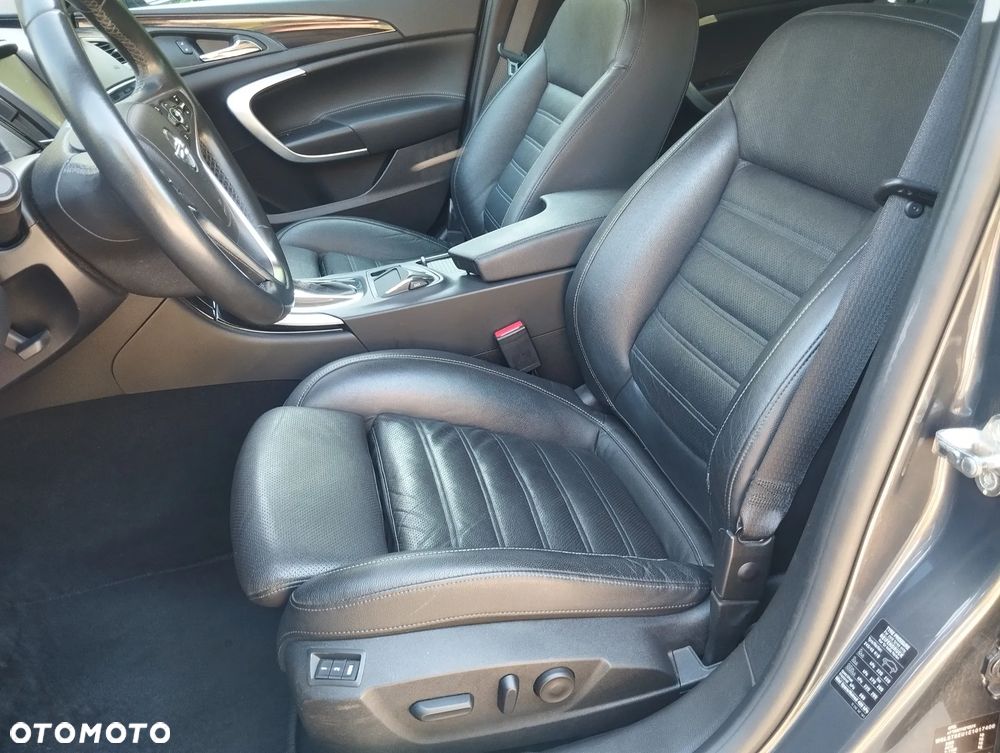 Opel Insignia - 17