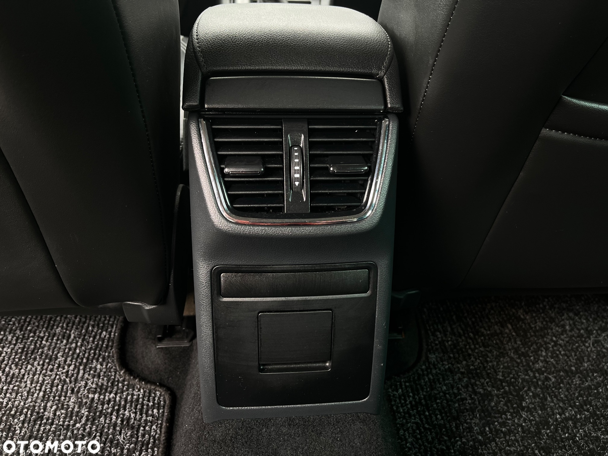 Skoda Octavia 2.0 TDI (Green tec) DSG L&K - 27
