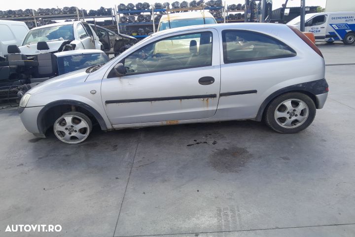 Pompa benzina Opel Corsa C [2000 - 2003] Hatchback 3-usi 1.2 MT (75 h - 4