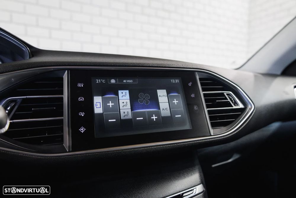 Peugeot 308 SW 1.6 BlueHDi Allure J17 - 22