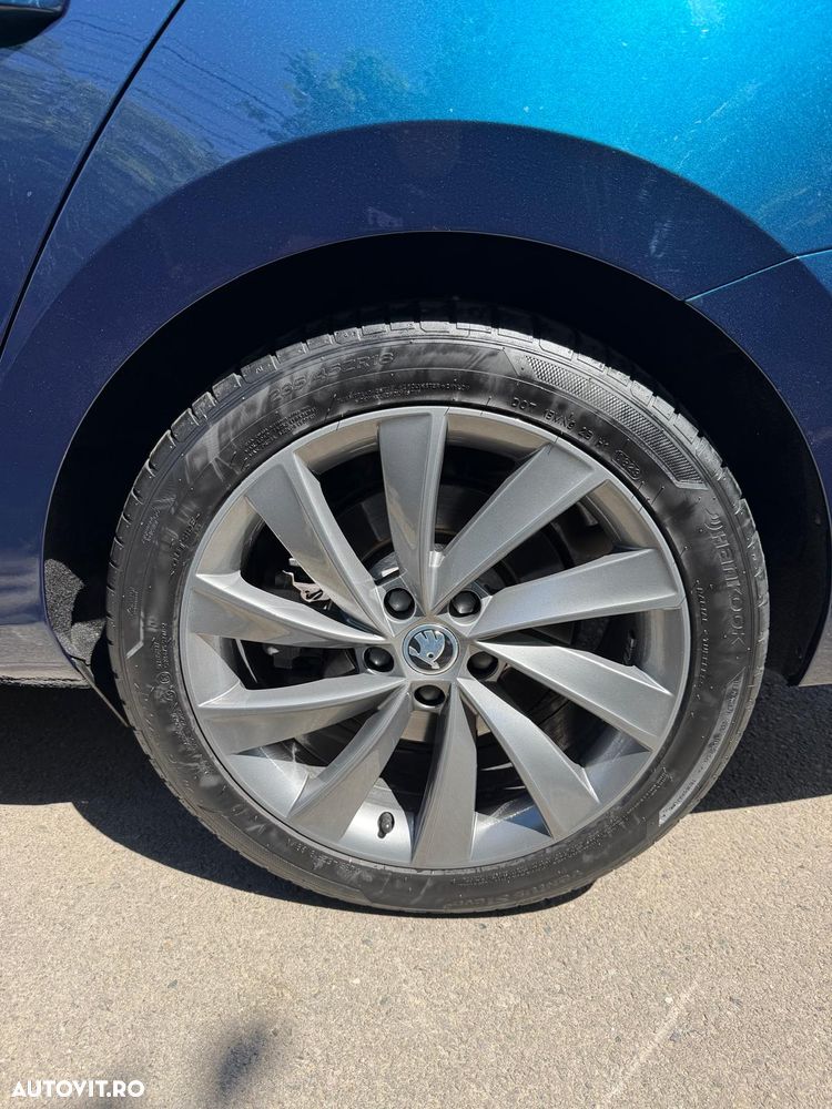 Skoda Superb 2.0 TSI 4X4 DSG L&K - 8