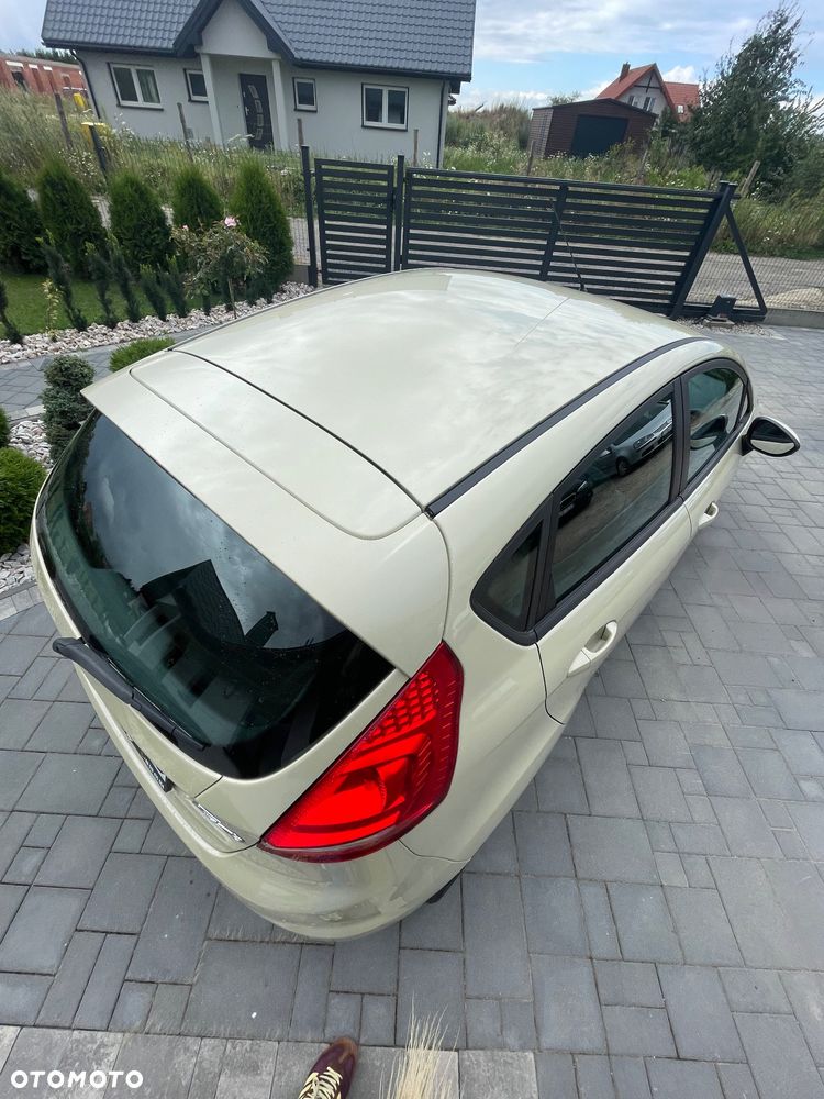 Ford Fiesta 1.25 Ghia - 7
