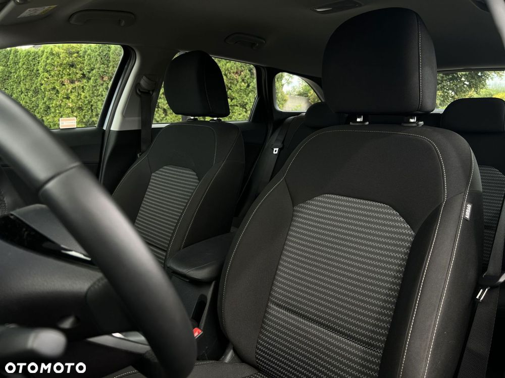 Kia Ceed - 12