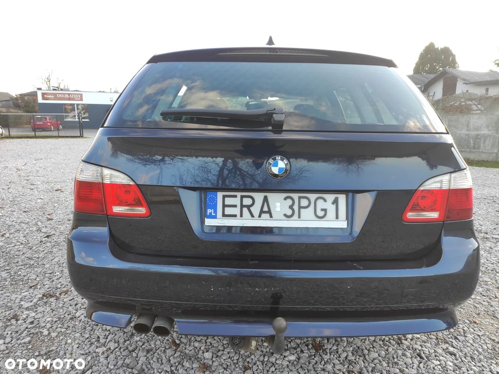 BMW Seria 5 525i Touring - 6