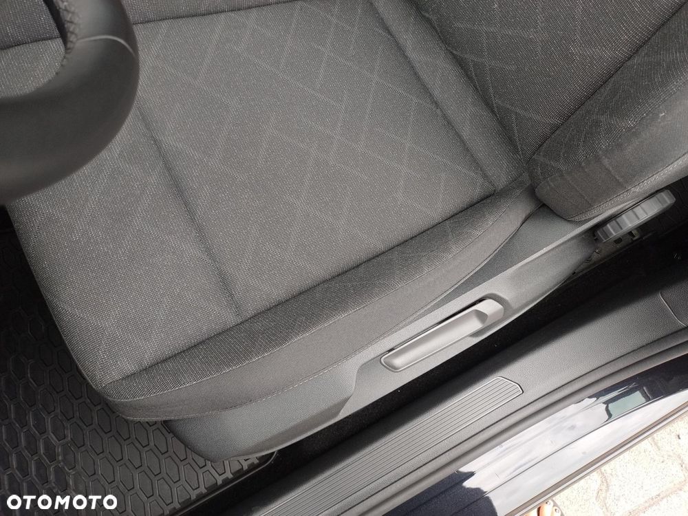 Volkswagen Golf - 13