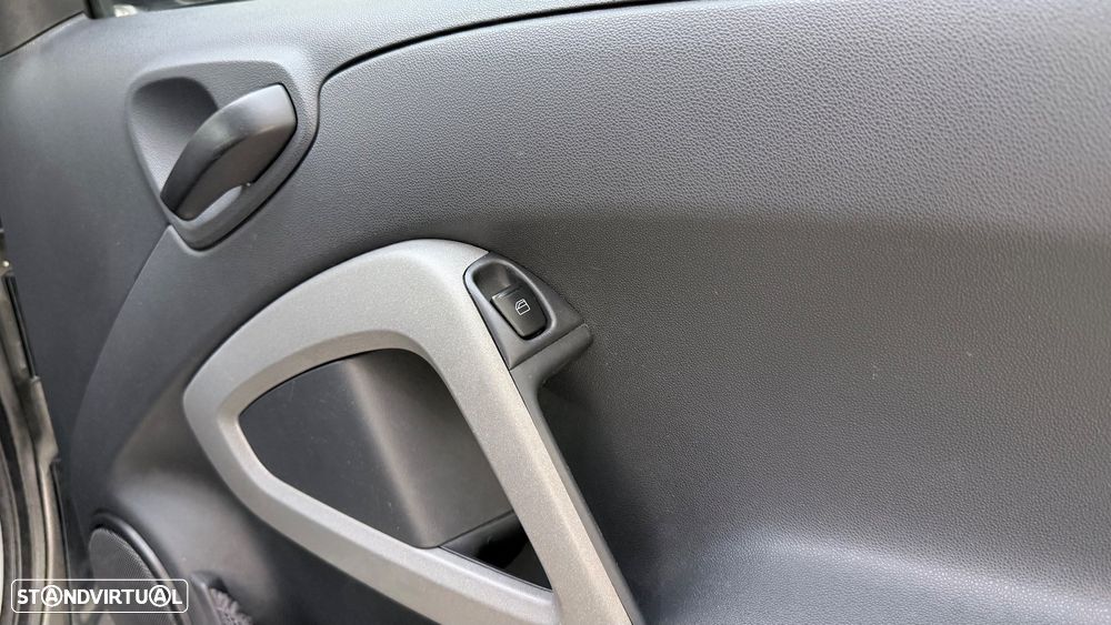 Smart ForTwo Coupé 1.0 mhd Passion 71 - 15