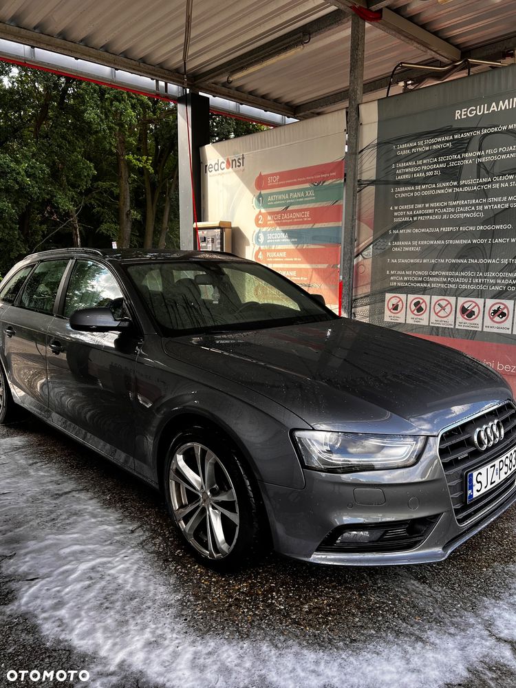 Audi A4 Avant 2.0 TDI Quattro S tronic - 13