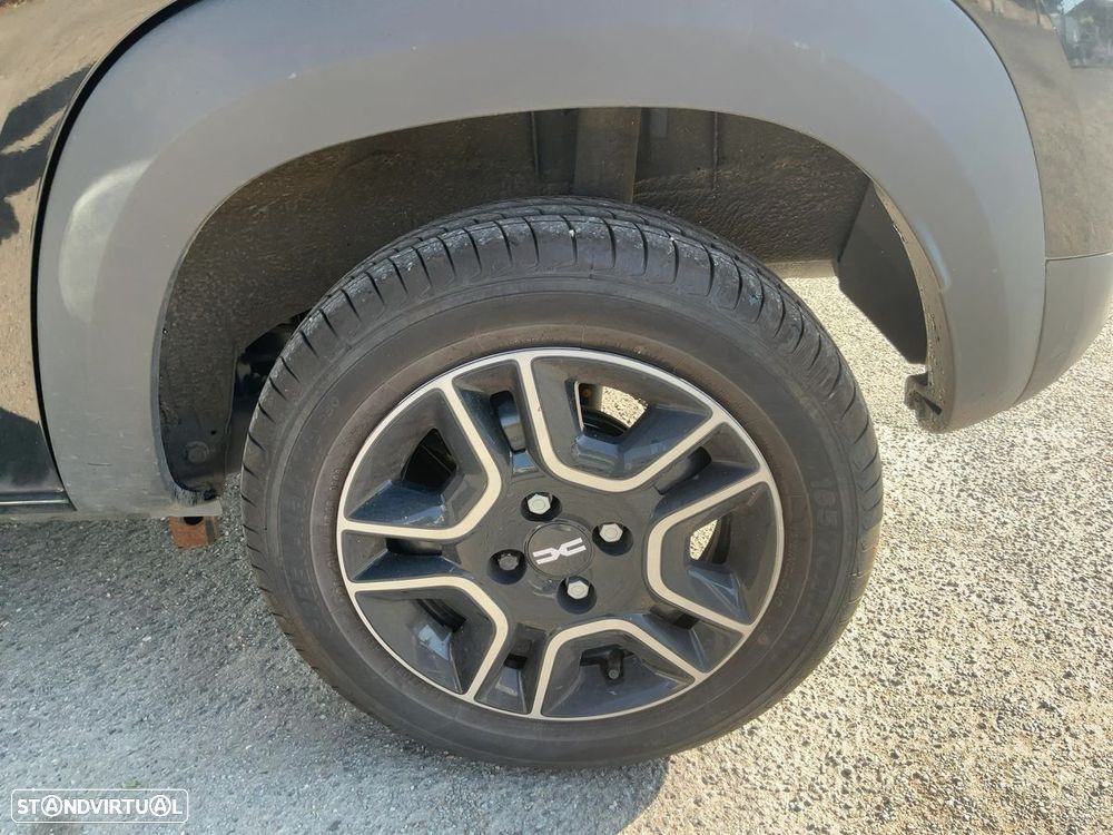 Dacia Spring - 8
