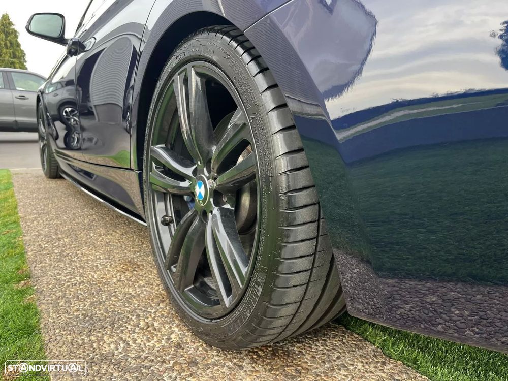 BMW 335 d Touring xDrive Pack M - 19