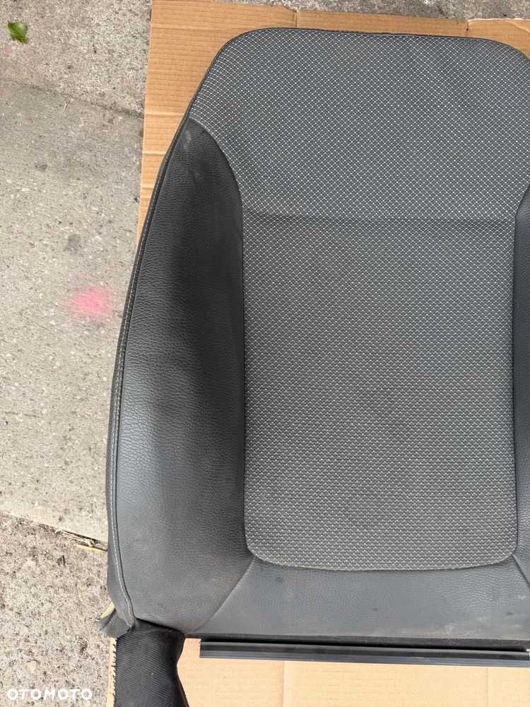 Fotel oparcie lewe kierowcy skóra Opel Corsa D 3 drzwi - 2