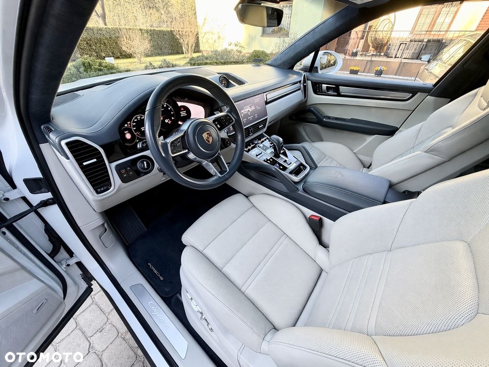 Porsche Cayenne Platinum Edition - 14