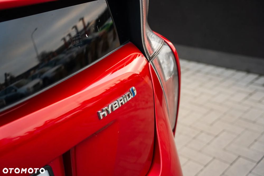 Toyota Prius 1.8 HSD Premium - 27