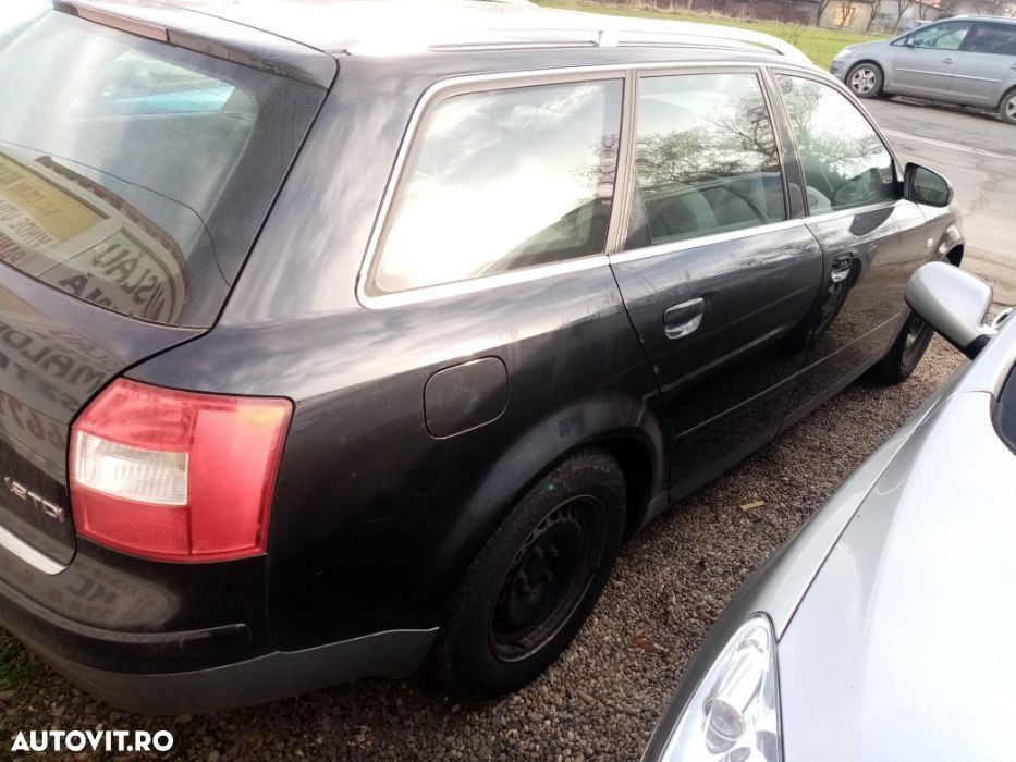 Dezmembrez Audi A4 B6 Variant 1.9 Tdi = - 4