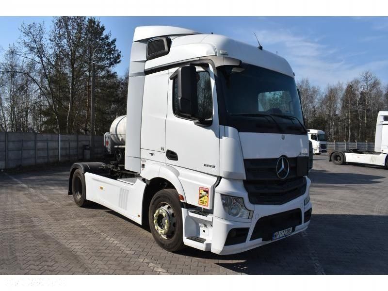 Mercedes-Benz Actros - 6