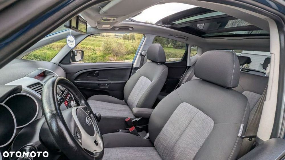 Kia Venga - 17