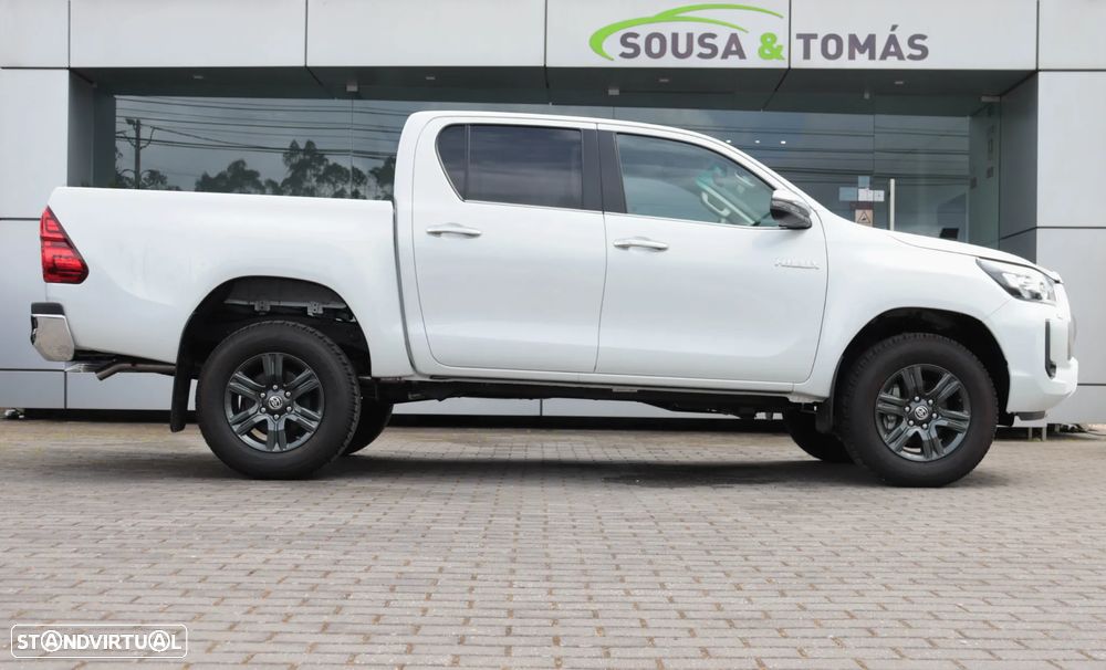 Toyota Hilux 2.4 D-4D 4WD CD CH Aut. - 5