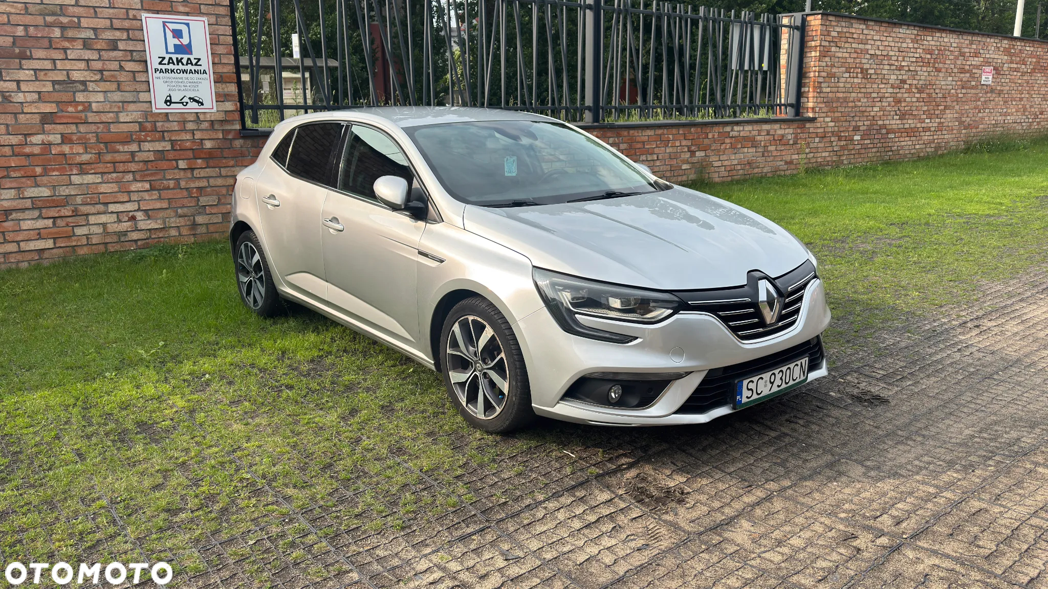 Renault Megane 1.6 dCi GT EDC - 10
