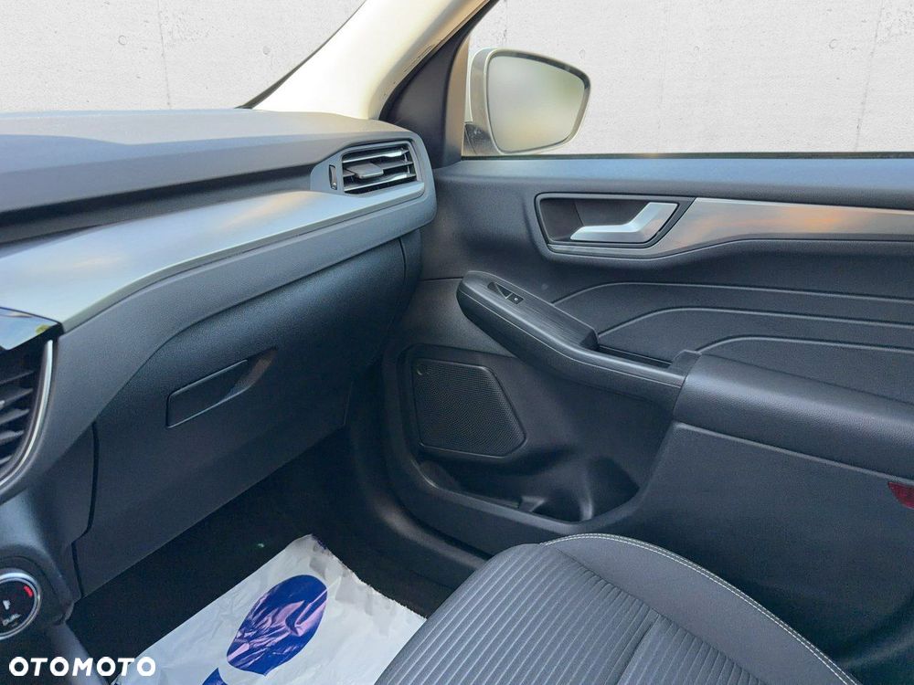 Ford Kuga - 16
