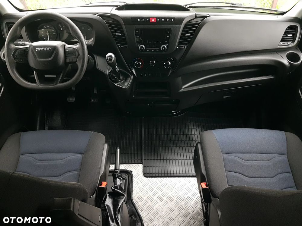 Iveco DAILY KONTENER NISKOPODŁOGOWY 4,43x2,23x2,42 SKLEP FOODTRUCK BAR KLIMA KONIOWÓZ KAMPER - 23