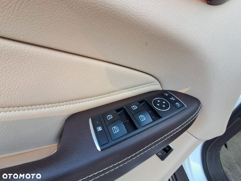 Mercedes-Benz GLS 400 4Matic 9G-TRONIC - 33