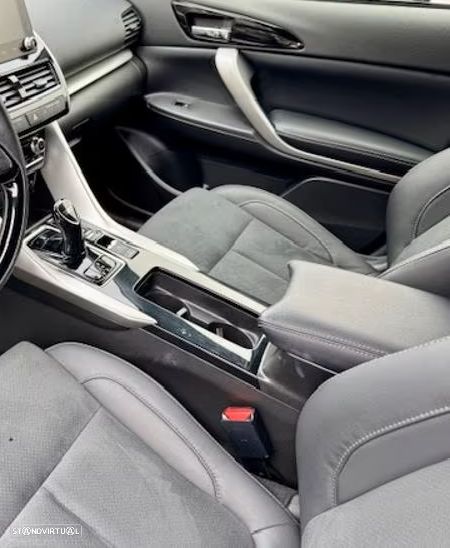 Mitsubishi Eclipse Cross 2.4 PHEV eMotion - 4