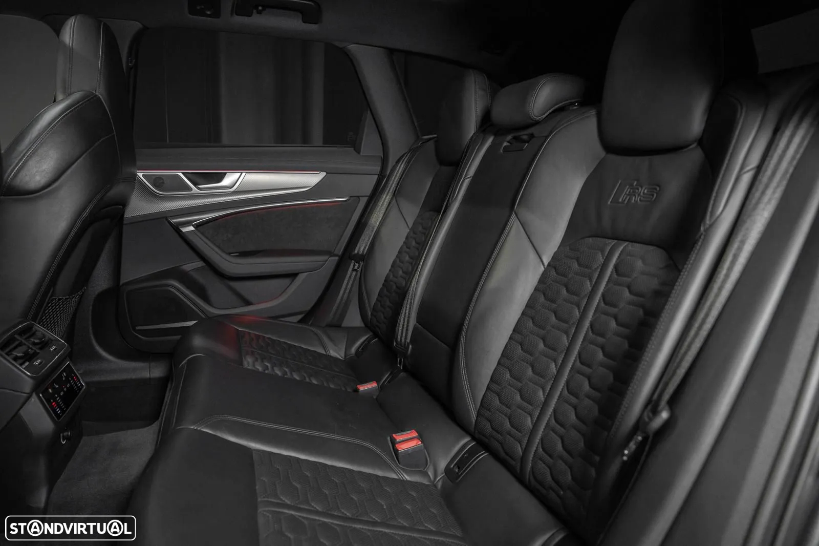 Audi RS6 Avant 4.0 TFSI quattro Tiptronic - 32