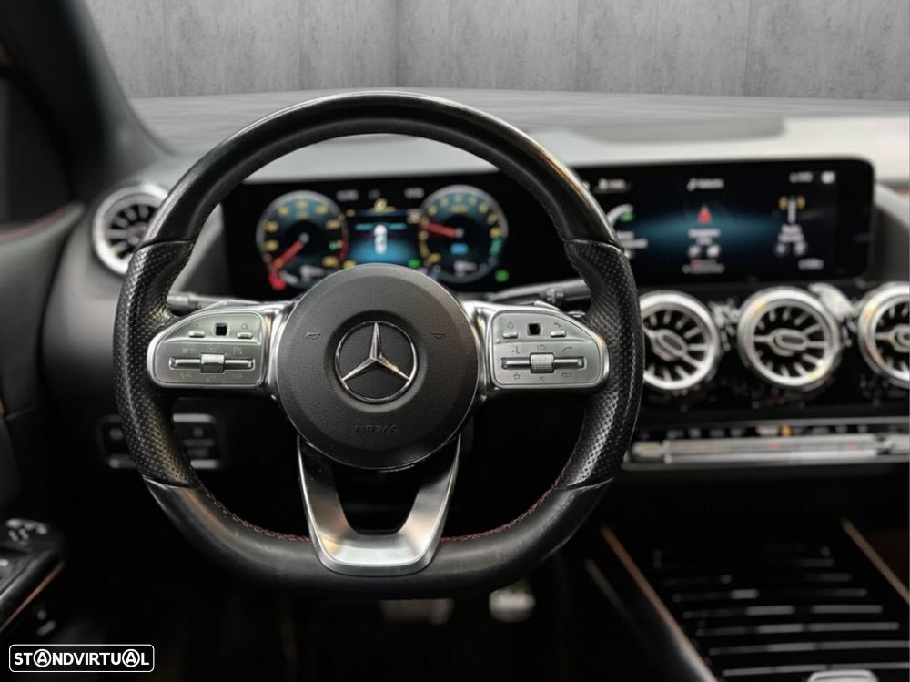 Mercedes-Benz GLA 250 e AMG Line - 38