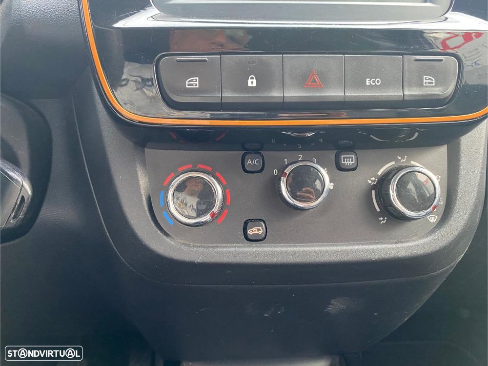 Dacia Spring Comfort Plus - 25