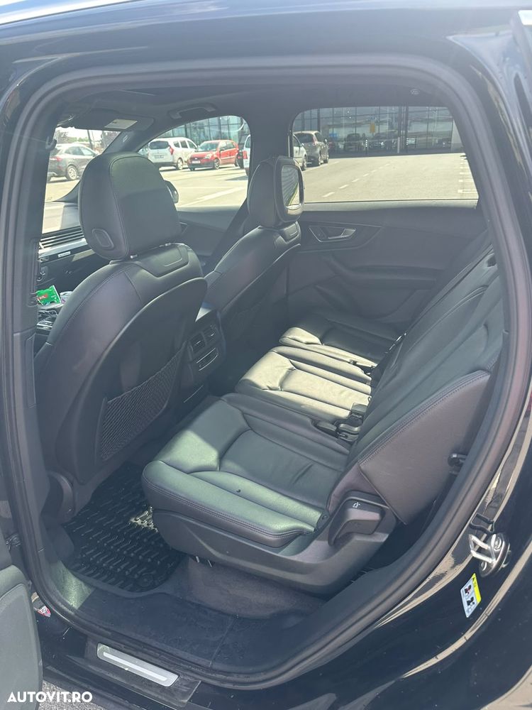 Audi Q7 3.0 TFSI Quattro Tiptronic - 11