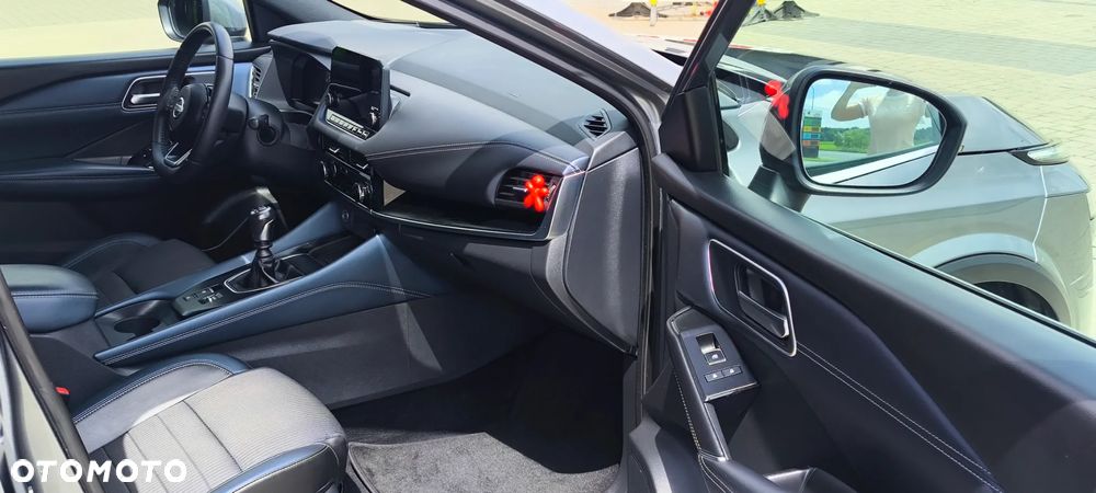 Nissan Qashqai 1.3 DIG-T MHEV Tekna - 9
