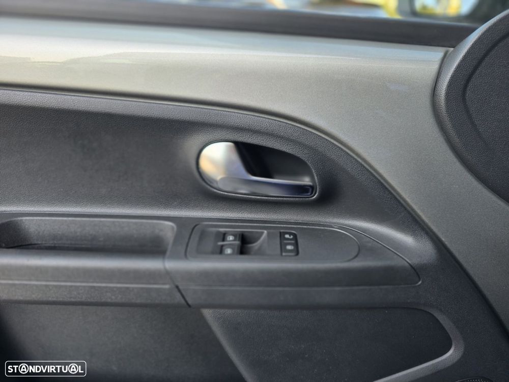 VW Up! - 20