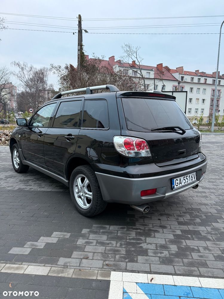 Mitsubishi Outlander 2.0 Comfort 4WD - 3