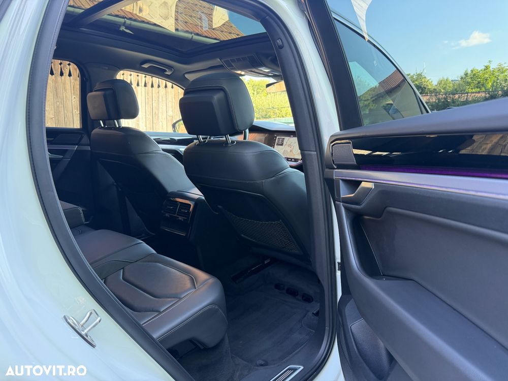 Volkswagen Touareg 3.0 V6 TDI SCR 4Motion Automatik R-Line - 5