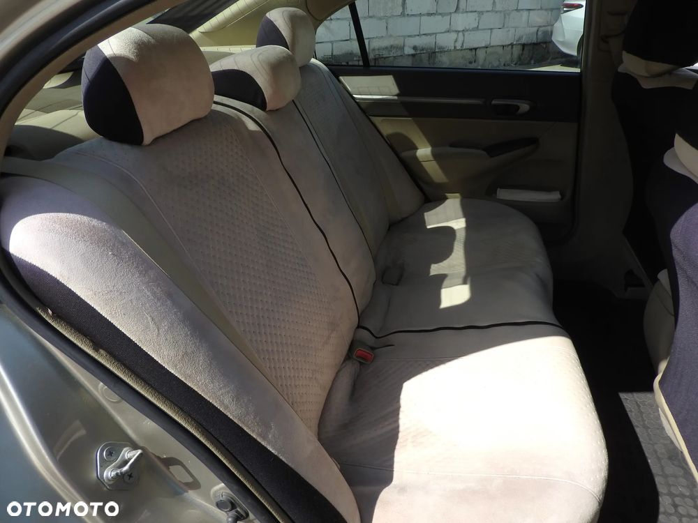 Honda Civic 1.8 Executive - 16
