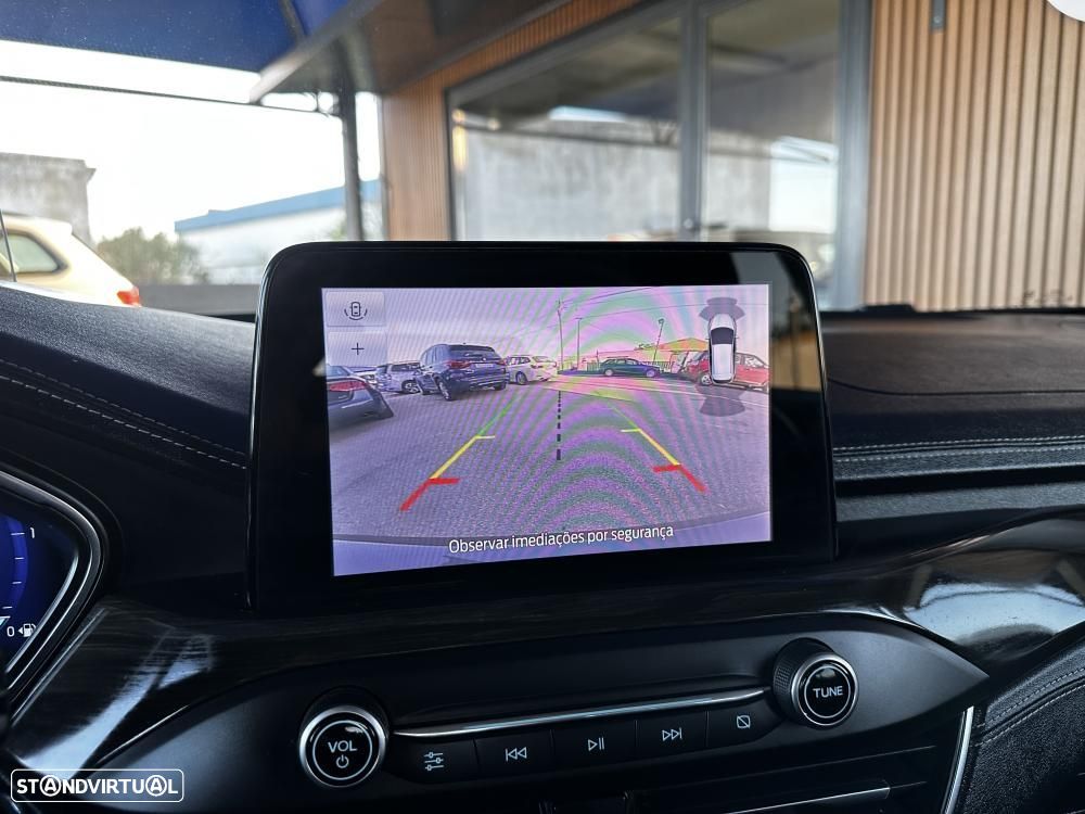 Ford Focus 2.0 TDCi EcoBlue Vignale - 24