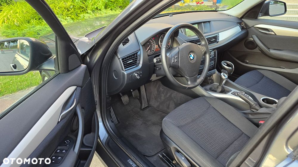 BMW X1 sDrive18i xLine - 9