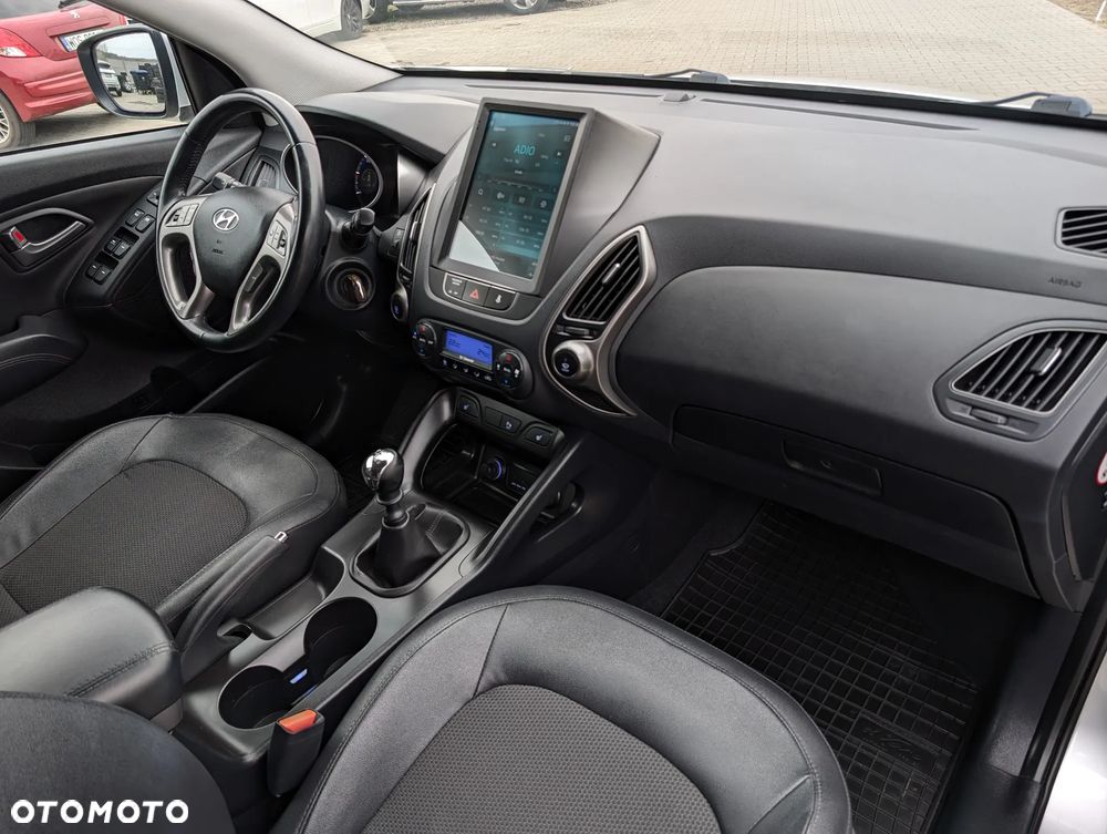 Hyundai ix35 1.7 CRDi 2WD blue Style - 26