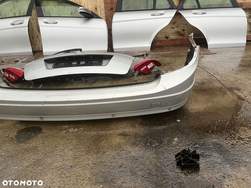 Mercedes w204 przód kompletny maska grill gril lampy lusterko c775 błotnik przedni prawy lewy przód zbiorniczek spryskiwaczy zderzak przedni pdc klapa bagażnika zderzak tył tylni lampa tył tylnią pas przedni kompletny z chłodnicami belka w204 c klasa próg zamek drzwi - 15