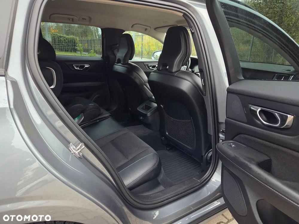 Volvo V60 D3 Momentum Pro - 7